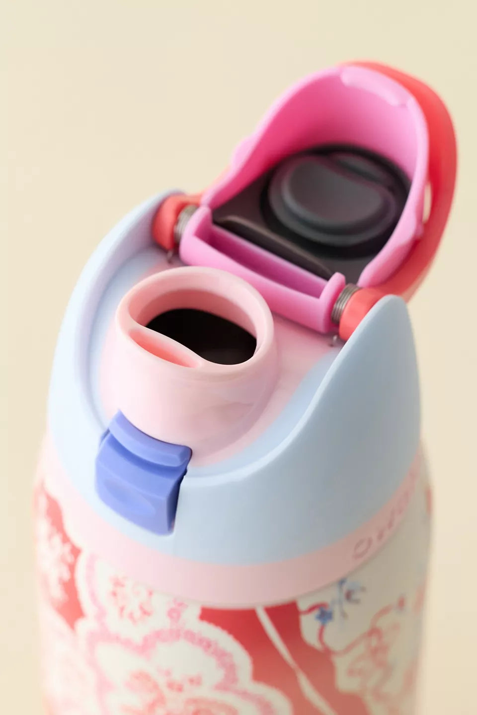 Owala UO Exclusive Hankies Print FreeSip 32 oz Water Bottle