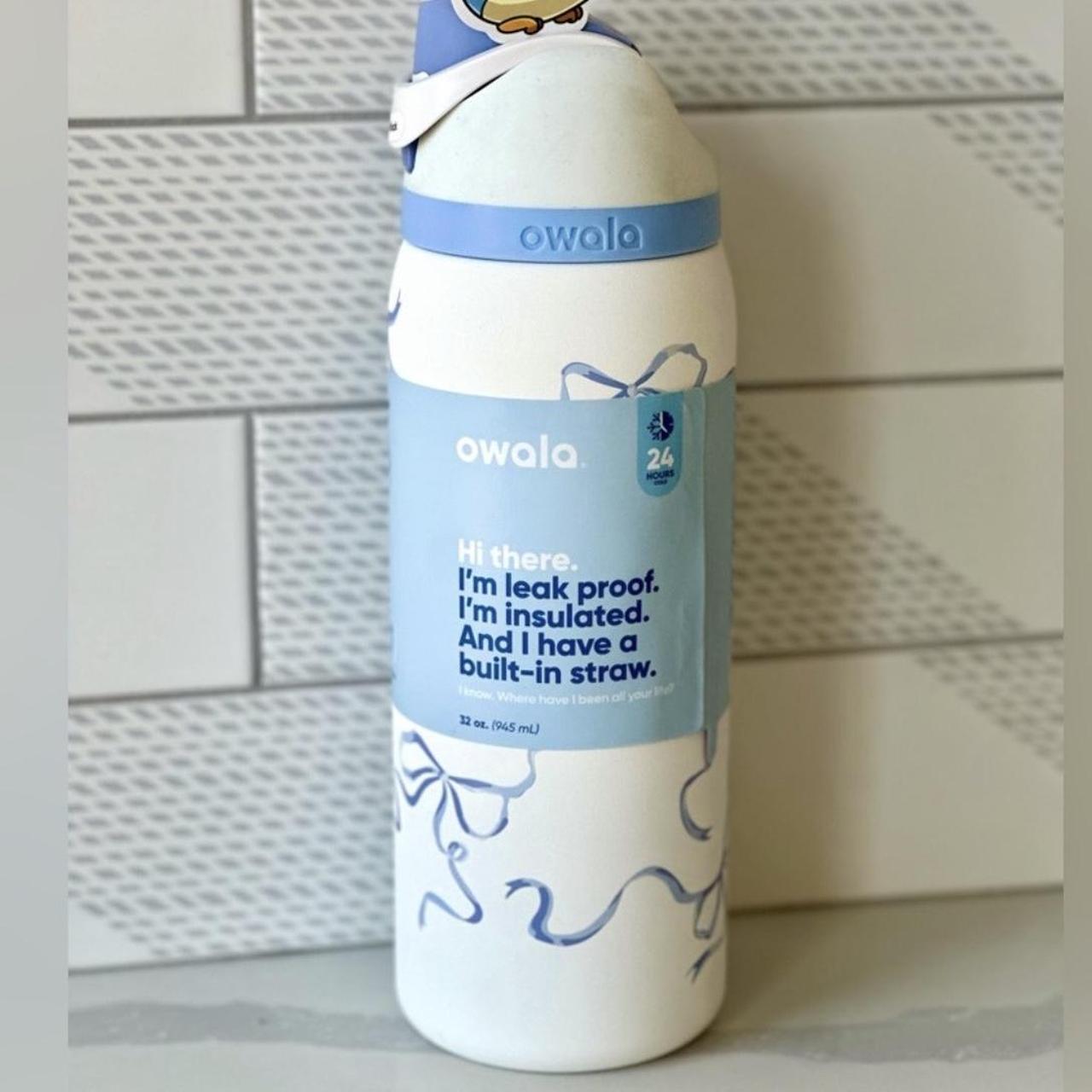 Urban Outfitters White and Blue Dinnerware