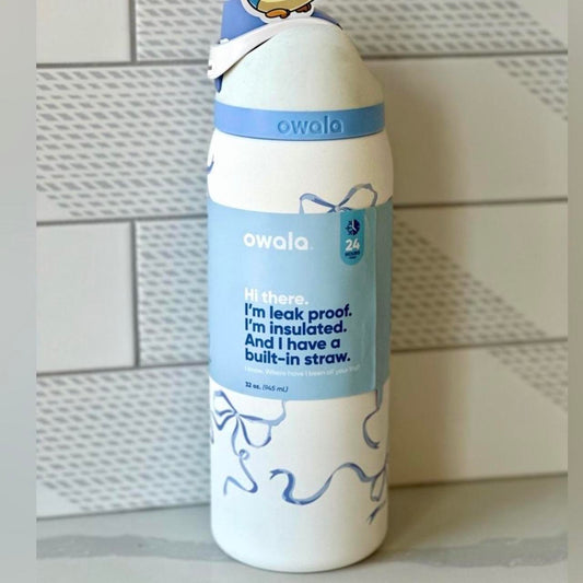 Urban Outfitters White and Blue Dinnerware