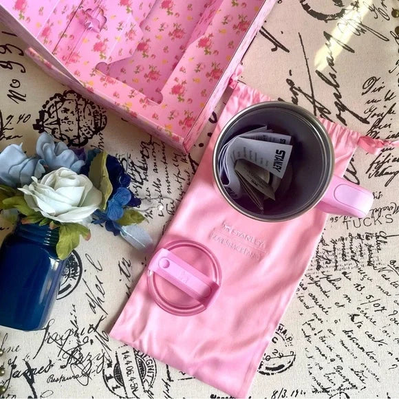 NWT Stanley 1913 x LoveShackFancy H2.0 FlowState Quencher in Ibiza Sunset - 40oz